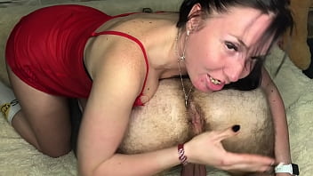 Bruneta cu tate mari sex fortat