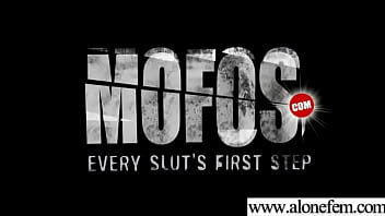 Porno xxx cu studentele care se fut foarte spectaculos in grup