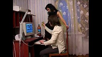 Brunetele acestea porno sunt foarte dorite de pula si se fut foarte mult