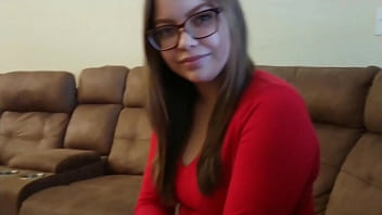 Romanca babe dimitrescu face sex cu un pulos sex oral cu tocilara