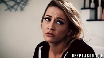 Porno cu o blonda care face sex oral de la cel mai bun amic