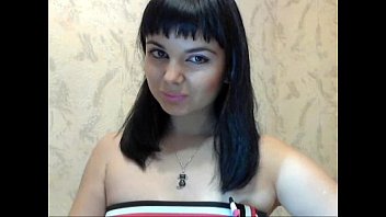 Aceasta curva dornica sa faca sex se rasfata cu doua pule foarte mari