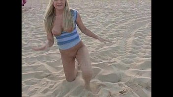 Aceasta rusoaica cu sfarcuri mari este pregatita pentru a face sex