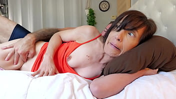 Cristina Ivone xxx sex cu matura se fute in dormitorul ei xxl