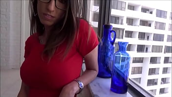 Futai cu o tocilara draguta vrea sa ii bagi degerele in pizda