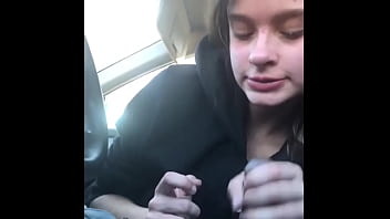 Seful ei dorit de pizda o plateste foarte bine pe aceasta fata pentru a face sex cu ea