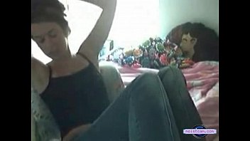 Creata cu sani naturali calareste foarte bine pula celui mai tare actor porno