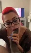 Alecsa maria suge o pula de negru