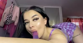 Andreea.kg19 vrea sa faci laba pentru ea